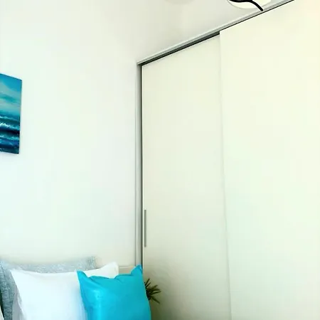 Bougainville Lemon Apartment Appartamento Sarandë