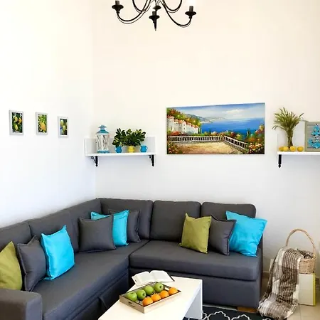 Bougainville Lemon Apartment Appartamento *