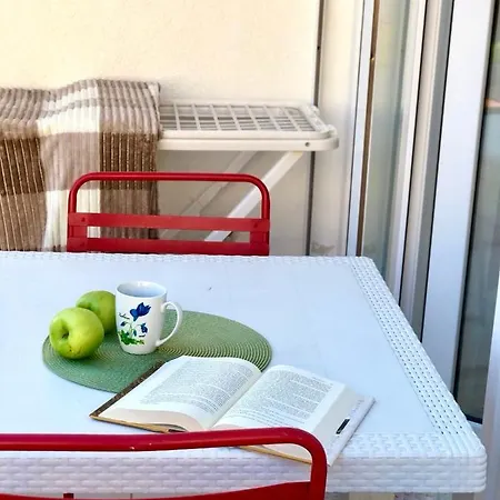 Bougainville Lemon Apartment Appartamento Sarandë