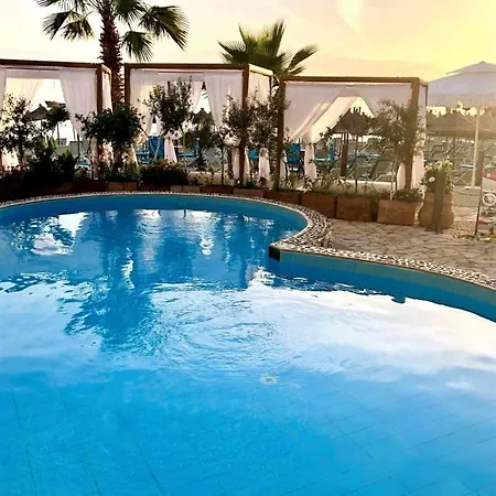 Bougainville Lemon Apartment Appartamento Sarandë