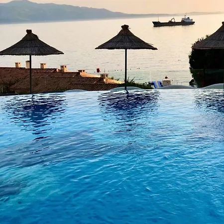 Bougainville Lemon Apartment Sarandë
