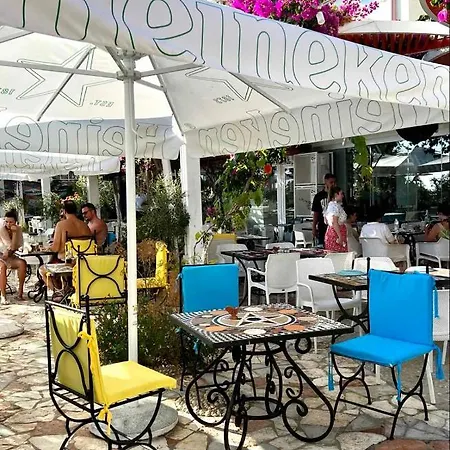 Bougainville Lemon Apartment